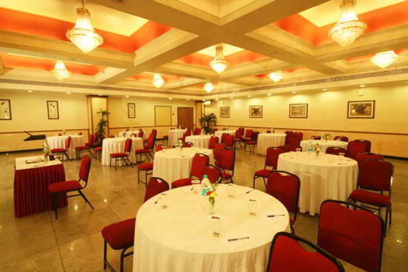Hotel Tip Top Plaza Thane Ngoại thất bức ảnh