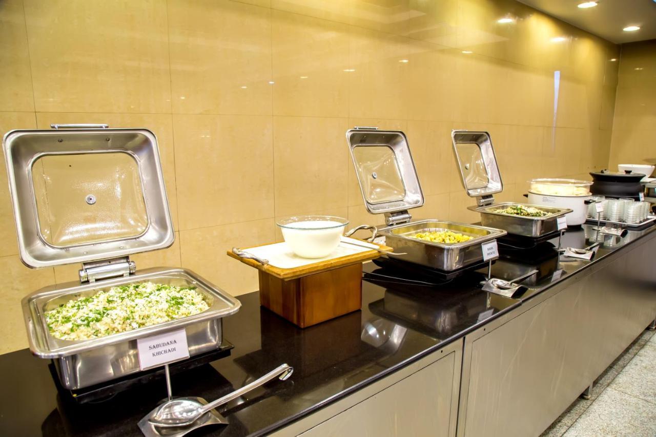Hotel Tip Top Plaza Thane Ngoại thất bức ảnh