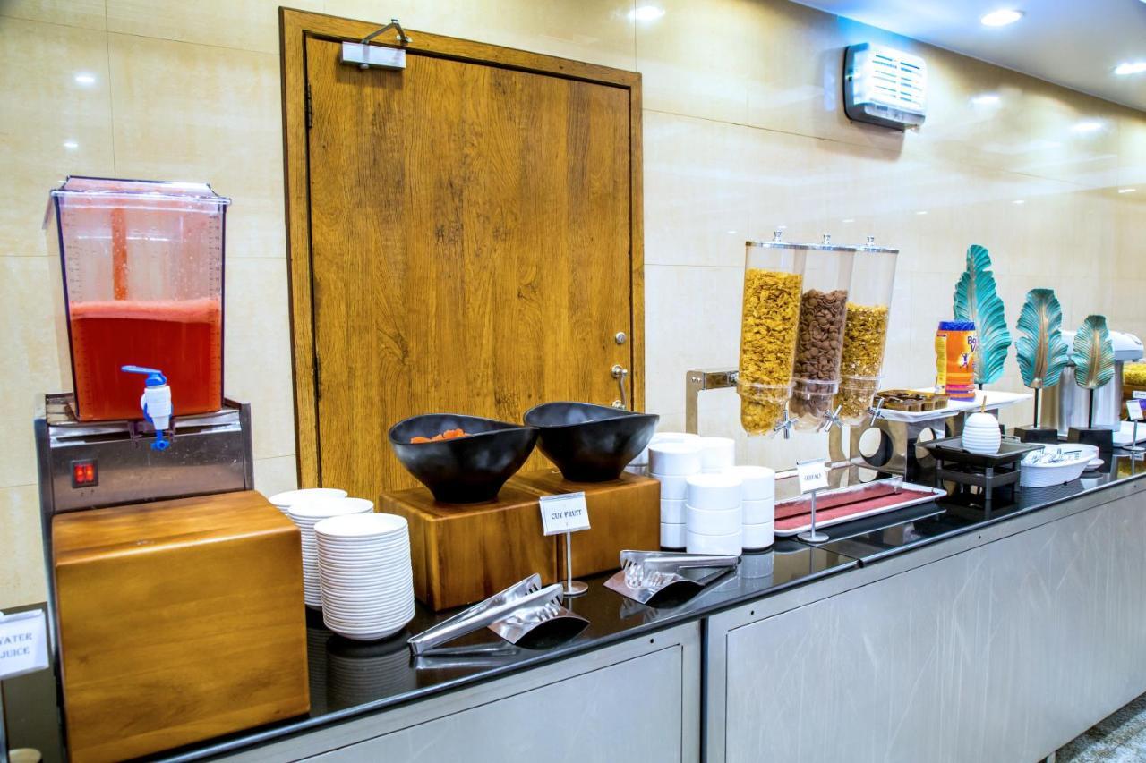 Hotel Tip Top Plaza Thane Ngoại thất bức ảnh