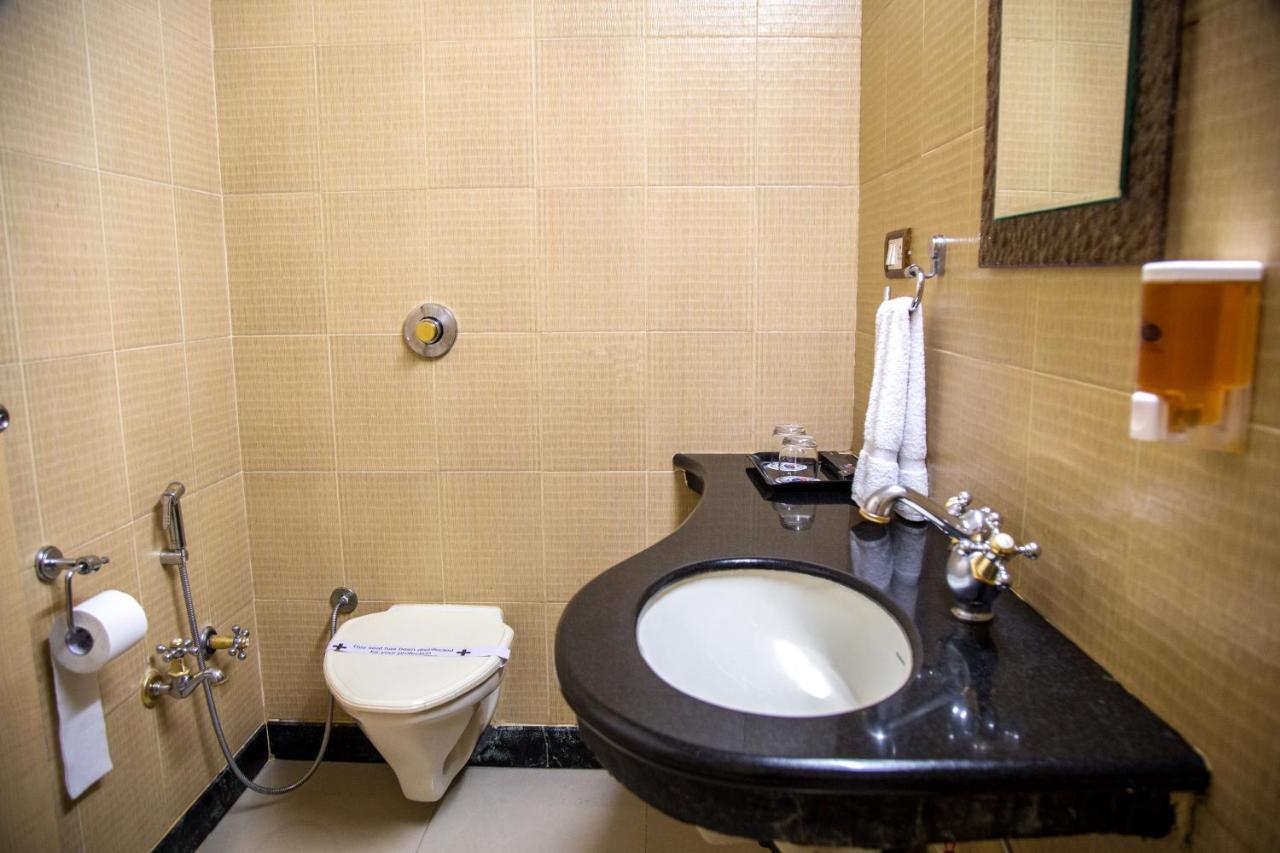 Hotel Tip Top Plaza Thane Ngoại thất bức ảnh