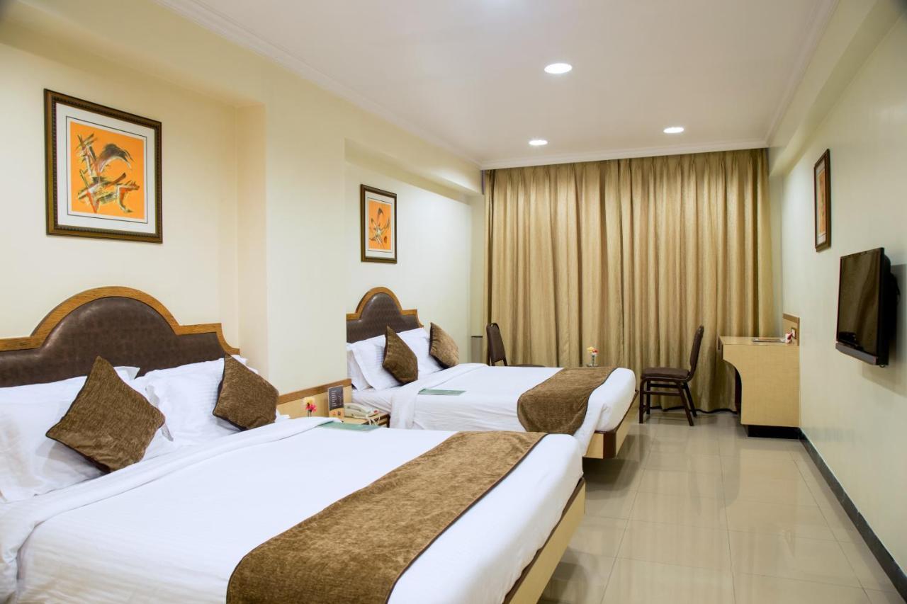 Hotel Tip Top Plaza Thane Ngoại thất bức ảnh