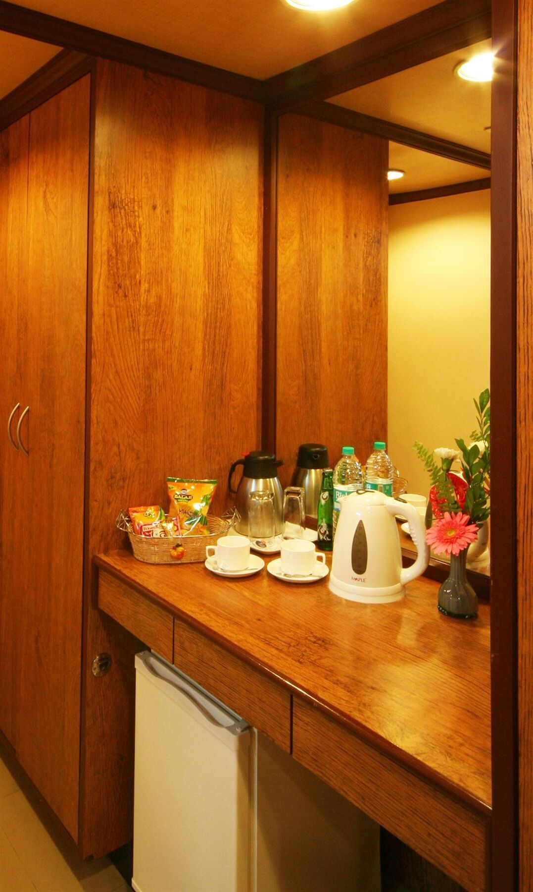 Hotel Tip Top Plaza Thane Ngoại thất bức ảnh